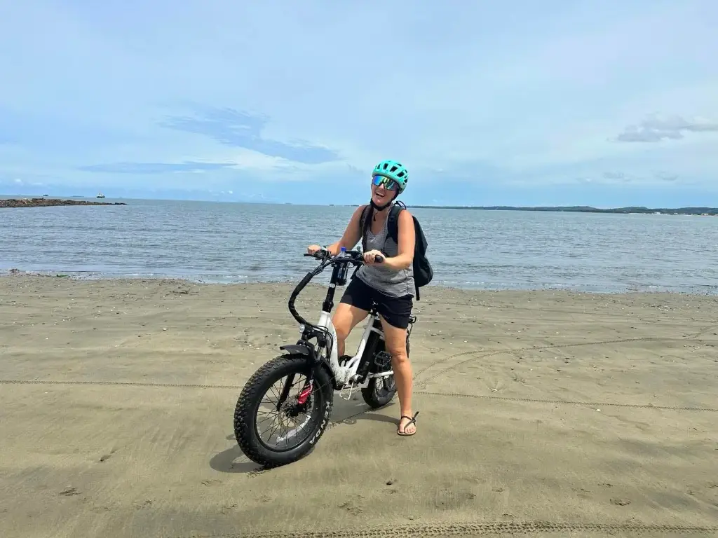 Blog Post 'Bike & Helmet Safety Checklist' cover image.webp