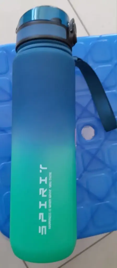 1000ml water bottle